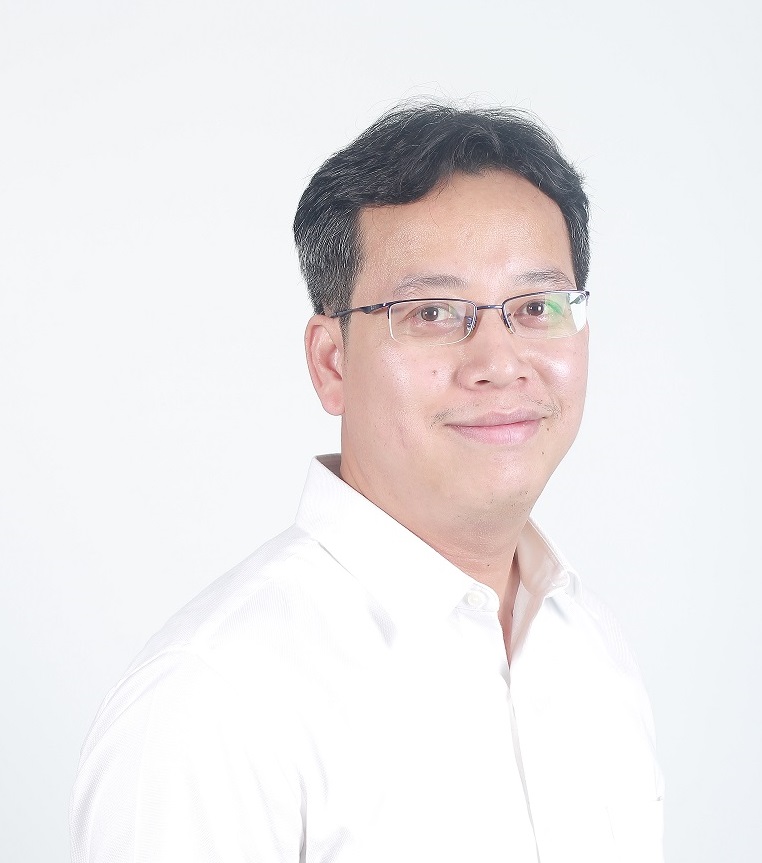 รูปภาพของ ดร.ทรงพล นคเรศเรืองศักดิ์ 